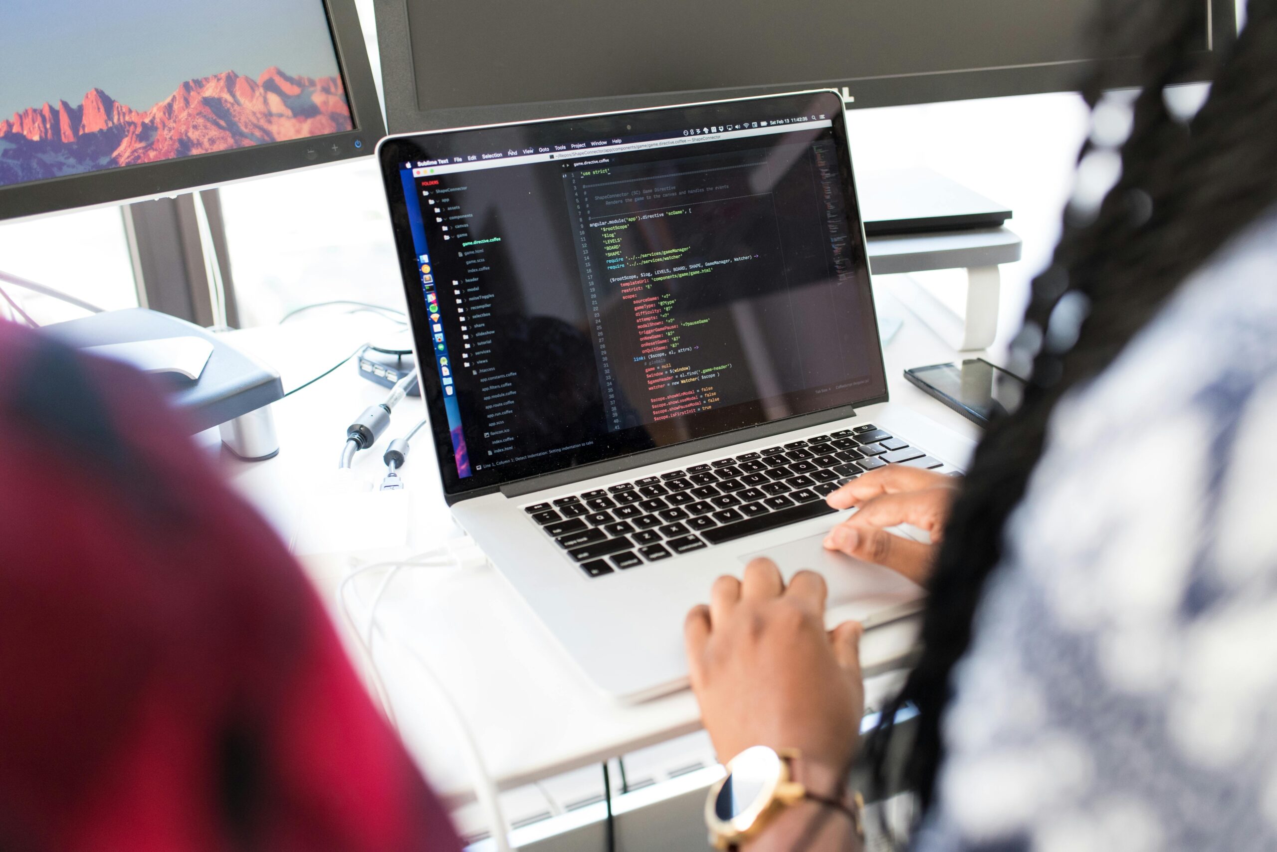 Cómo usar IA para programar sin sentirse un especialista en copiar y pegar